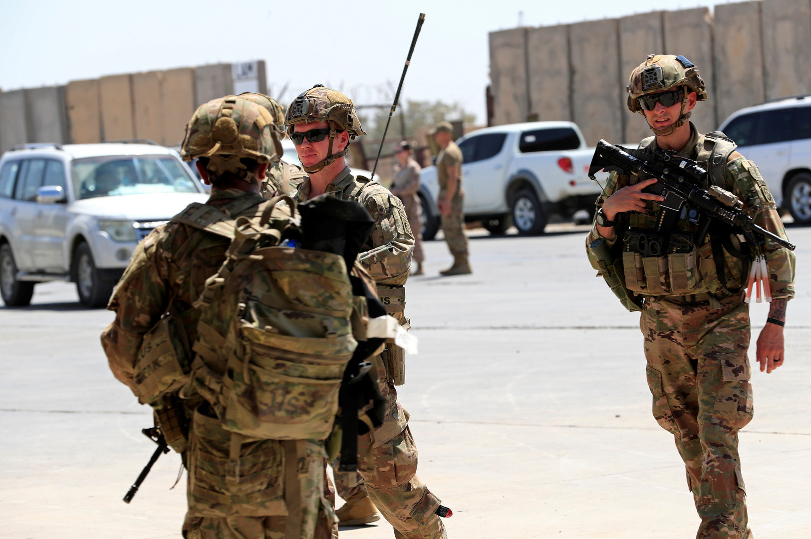 العراق يؤكد استكمال انسحاب القوات القتالية الاجنبية في غضون 15 يوما